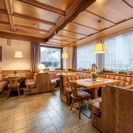 Hotel Italia Canazei Εξωτερικό φωτογραφία