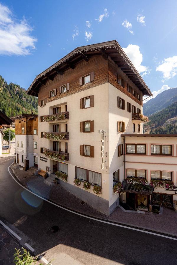 Hotel Italia Canazei Εξωτερικό φωτογραφία