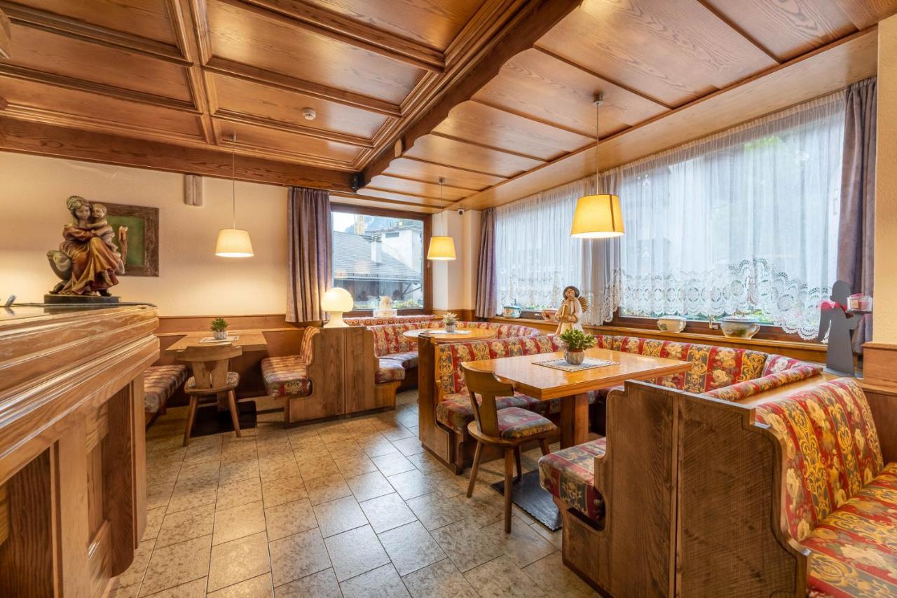 Hotel Italia Canazei Εξωτερικό φωτογραφία