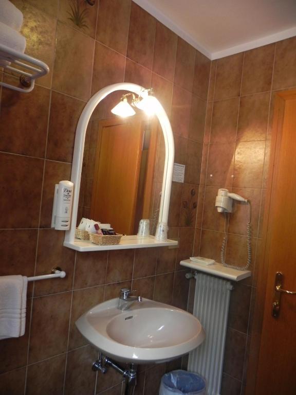 Hotel Italia Canazei Δωμάτιο φωτογραφία