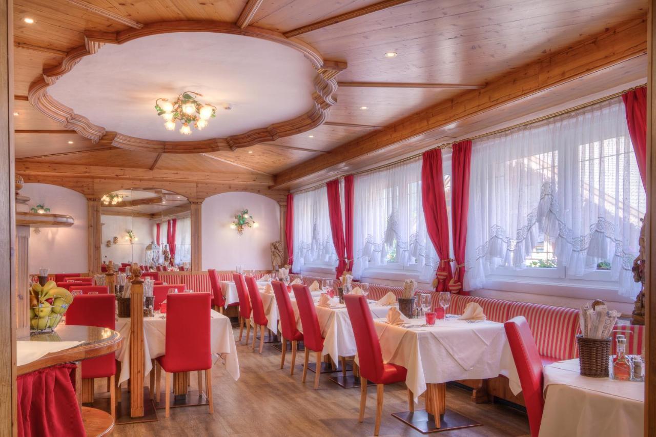 Hotel Italia Canazei Εξωτερικό φωτογραφία